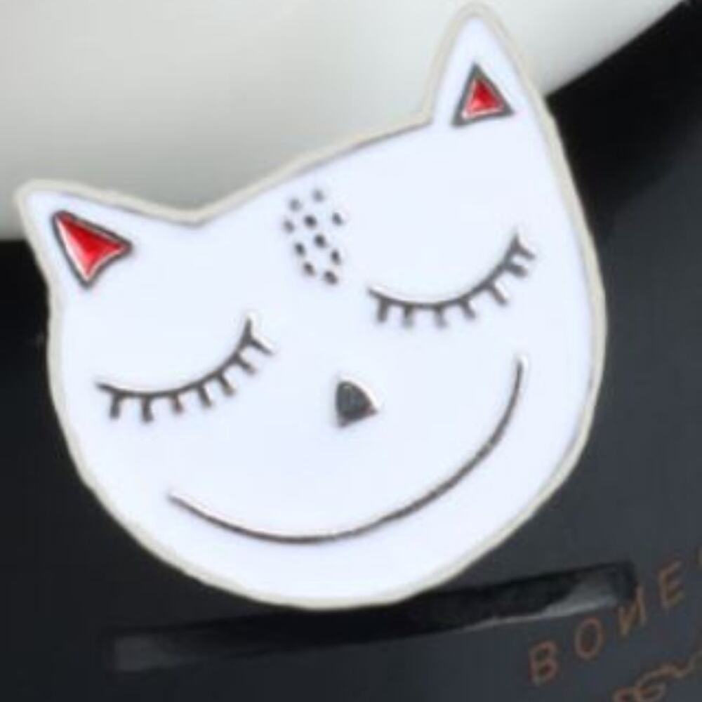 Content Cat Head Pin Brooch